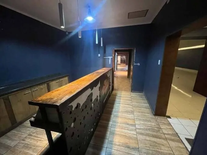 EN VENTA GRAN LOCAL COMERCIAL 653 m² – CENTRO DE SAN FELIPE (ARRIENDO SÓLO CON COMPROMISO DE VENTA) 3